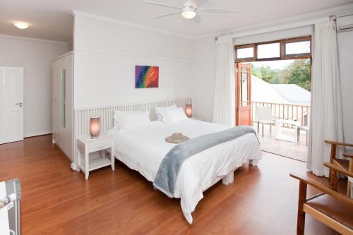 Standard, Double Bed
