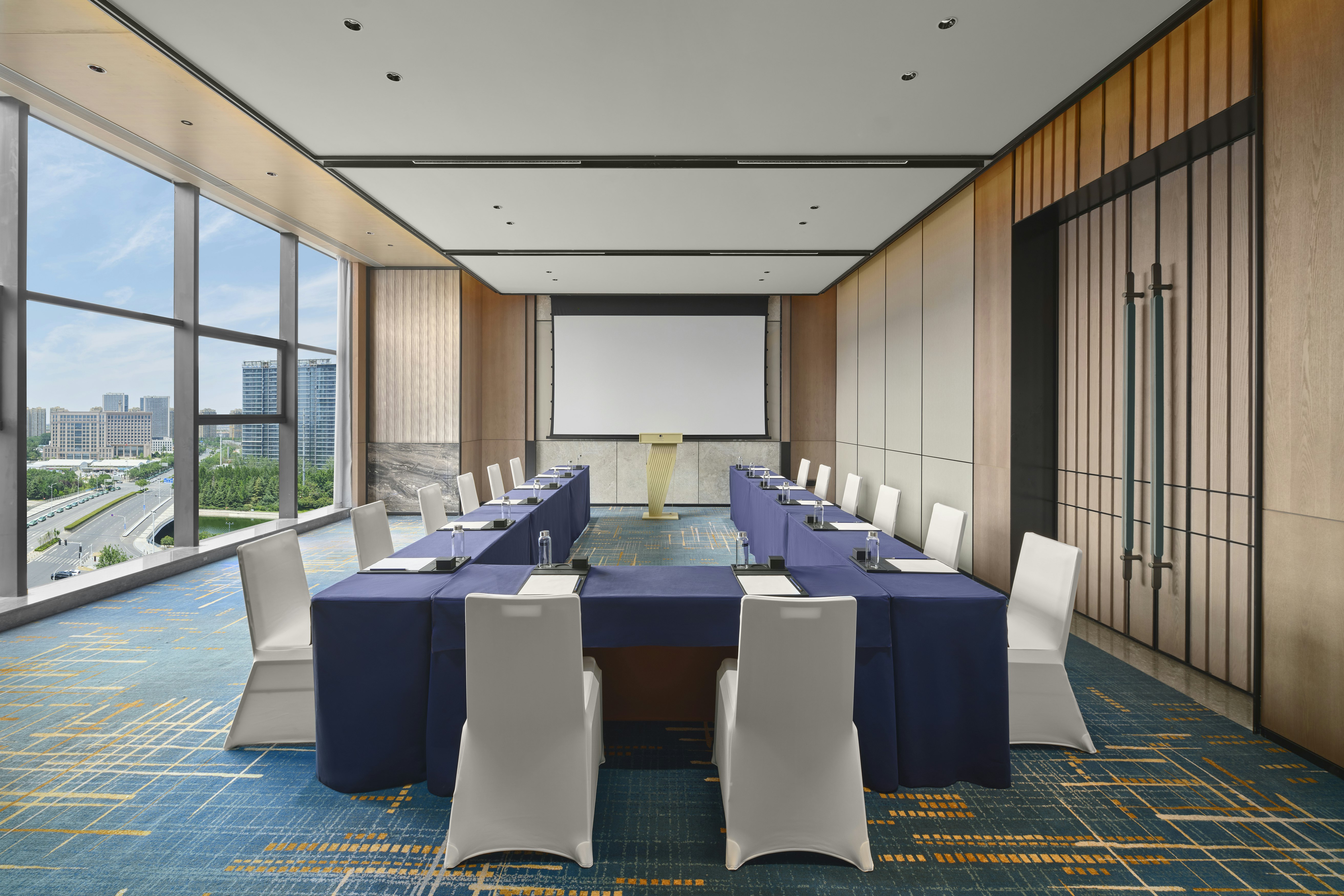 DoubleTree by Hilton Zhengzhou East 38/41