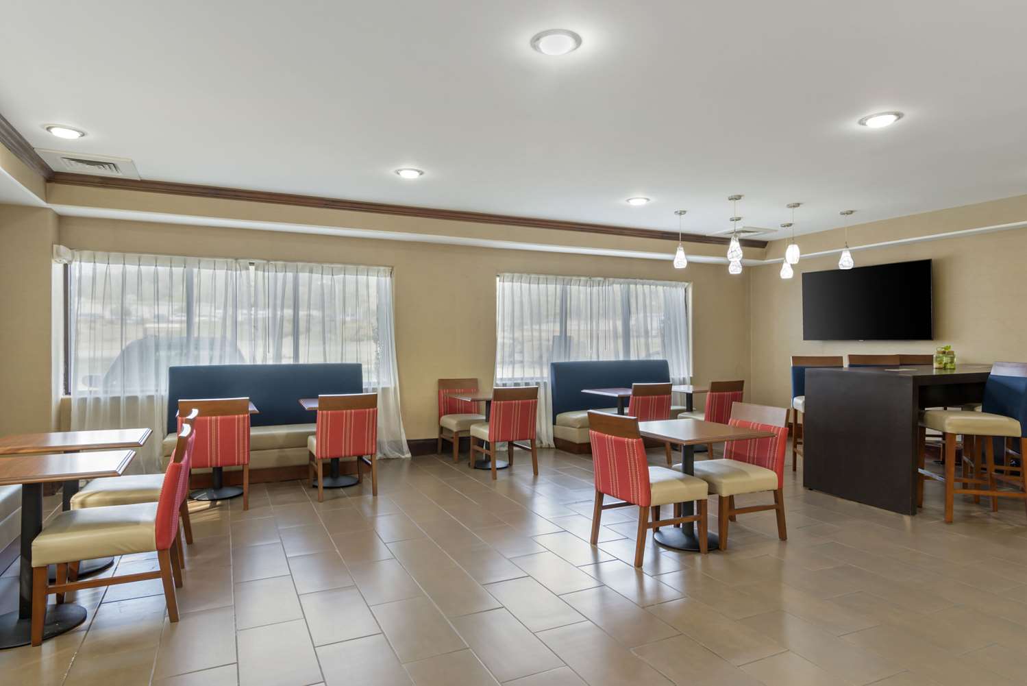 Comfort Suites At Kennesaw State University 41/47