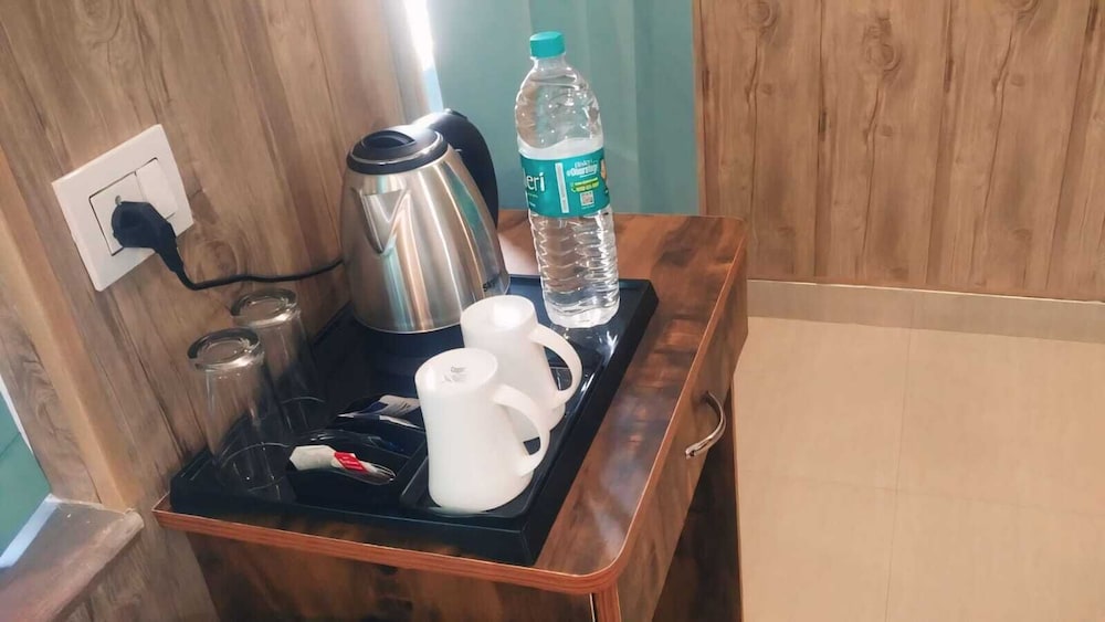 Oyo 1811 Hotel Leisure Palace 14/26