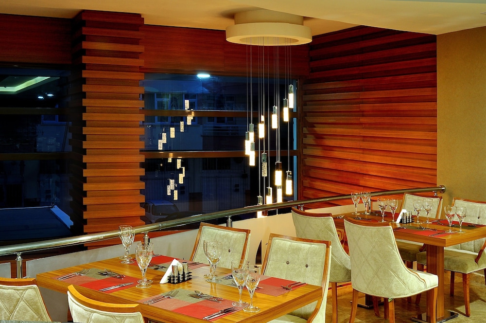 Starton Hotel 43/50