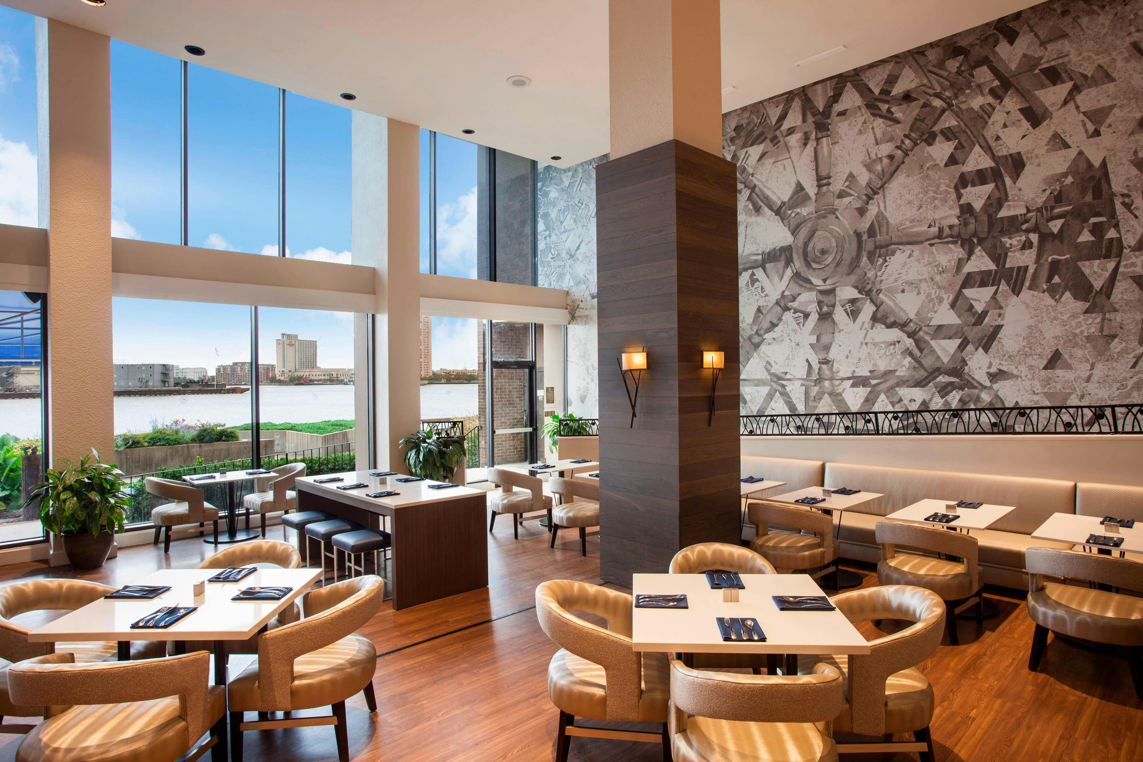 Sheraton Norfolk Waterside 37/55