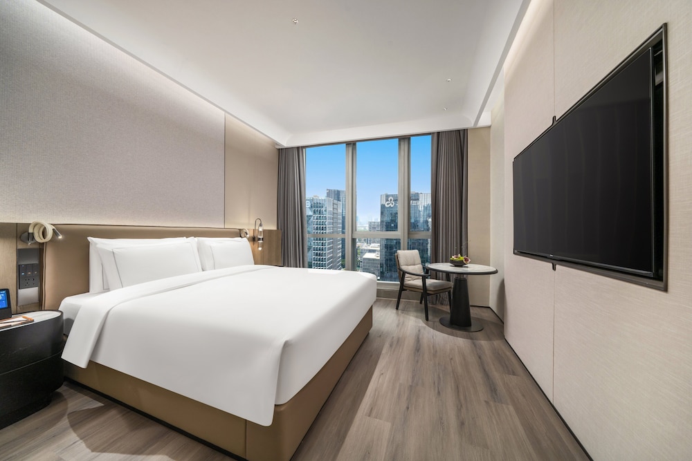 UrCove by HYATT Shenzhen Bay Mixc 18/58