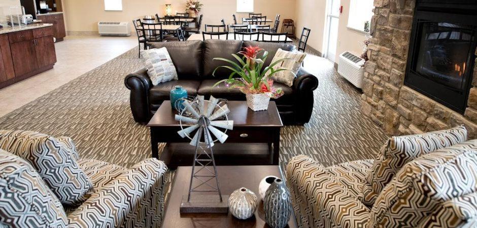 Cornerstone Inn & Suites 12/15
