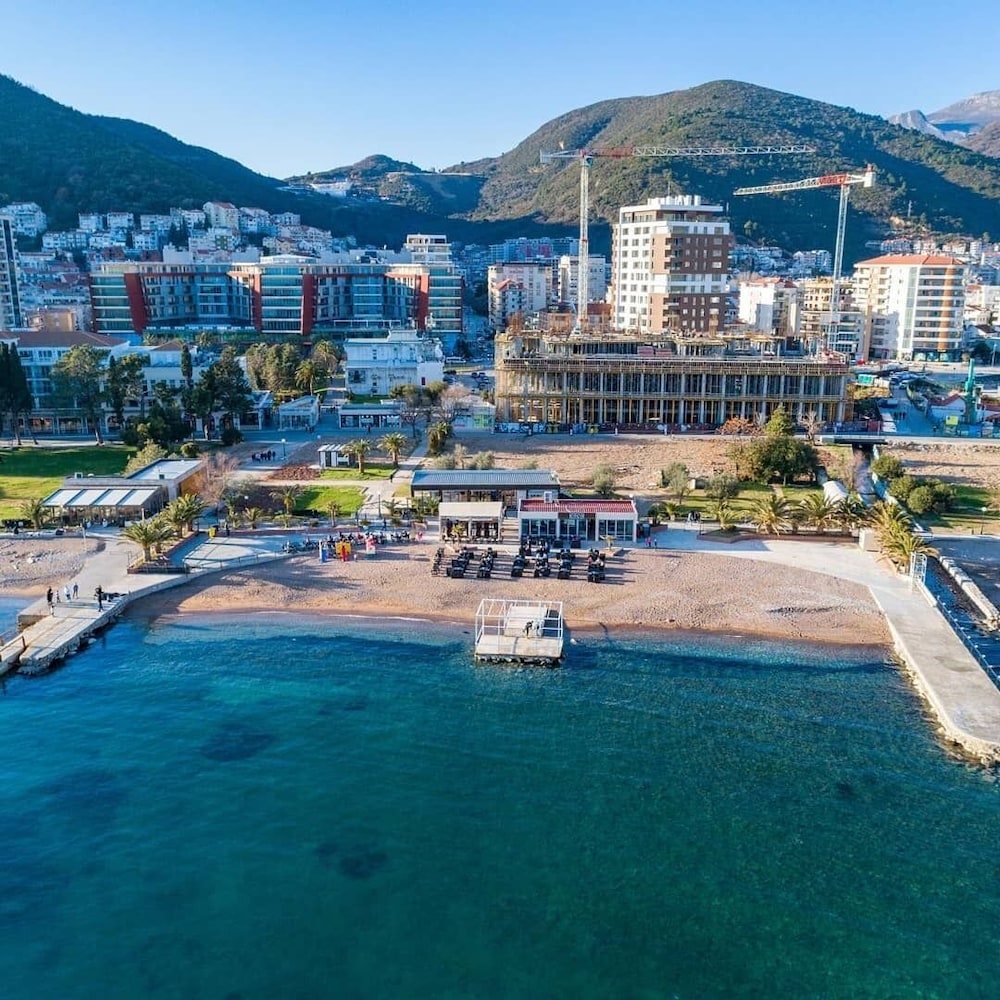 Hotel Budva 57/60