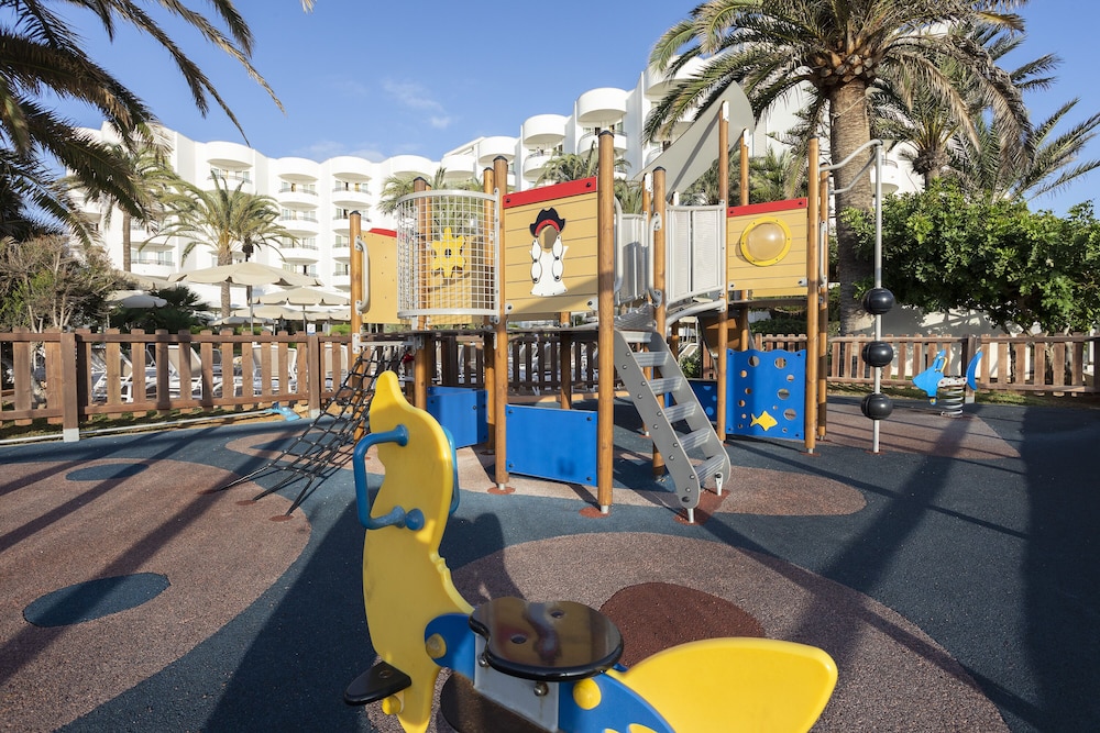 Hipotels Dunas Cala Millor Aparthotel 48/62