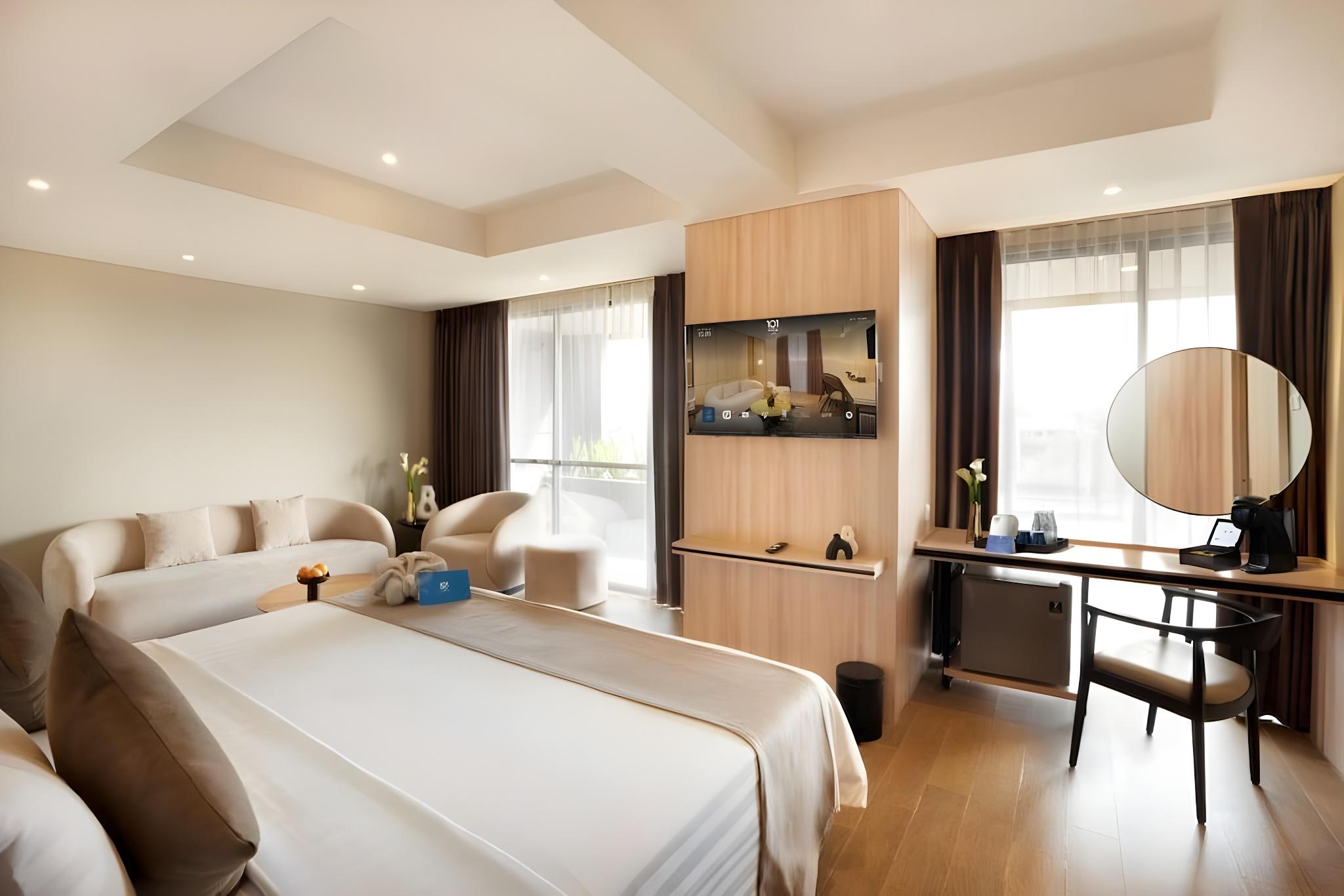 Mountain, Suite, Balcony