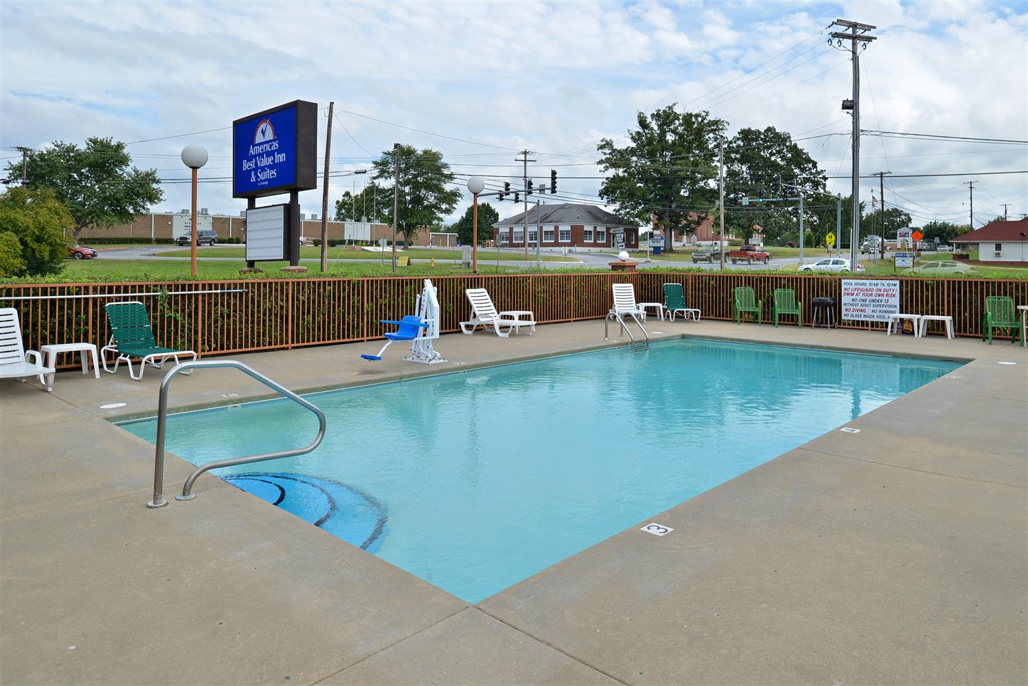 Americas Best Value Inn & Suites Sheridan 14/18
