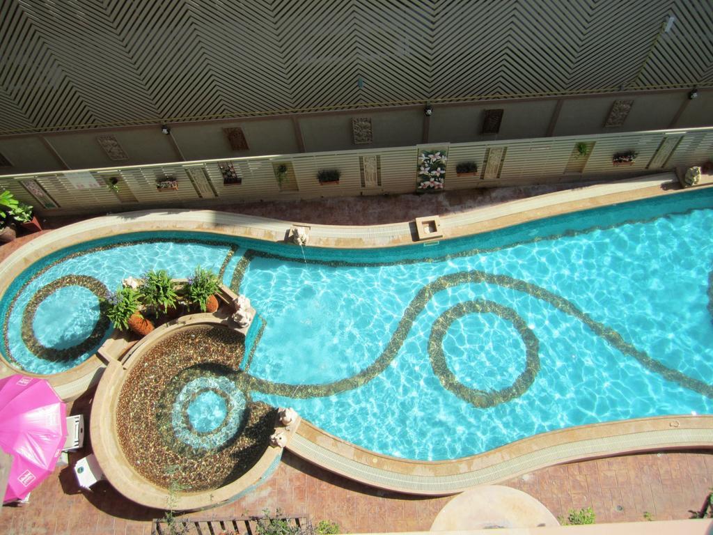 Wannara Hotel 36/38