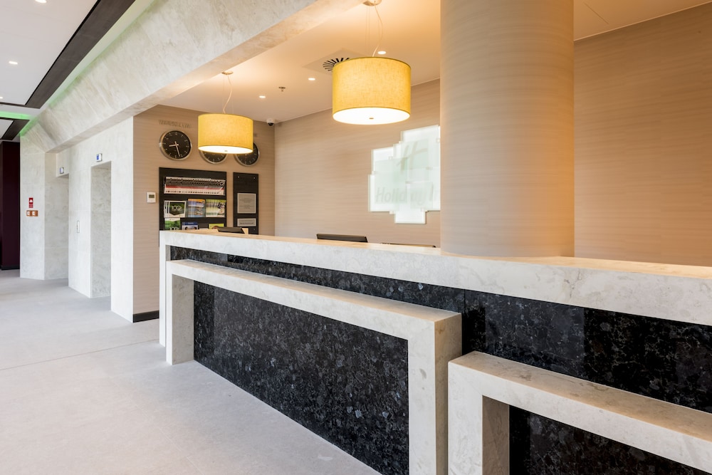 HOLIDAY INN DABROWA GORNICZA 7/75