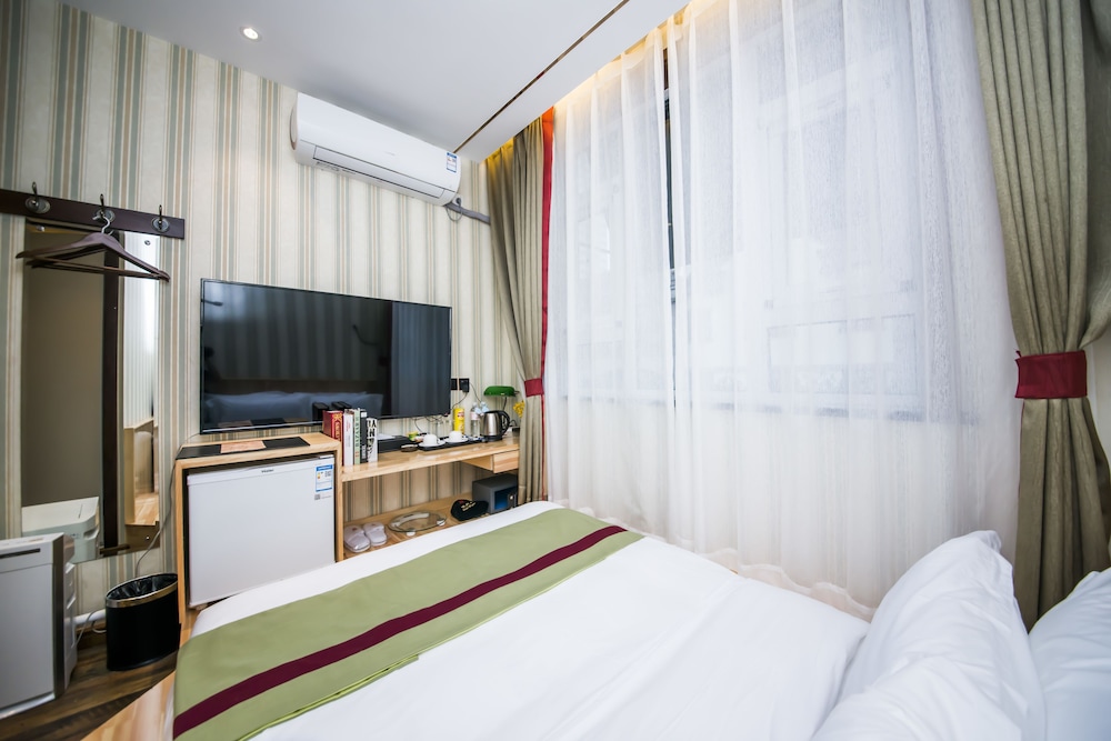 M G Hotel 14/58