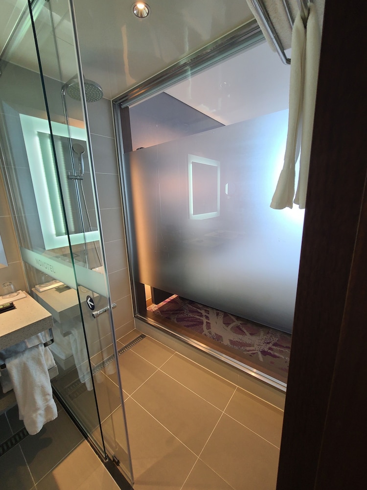 Novotel Ambassador Suwon 40/69