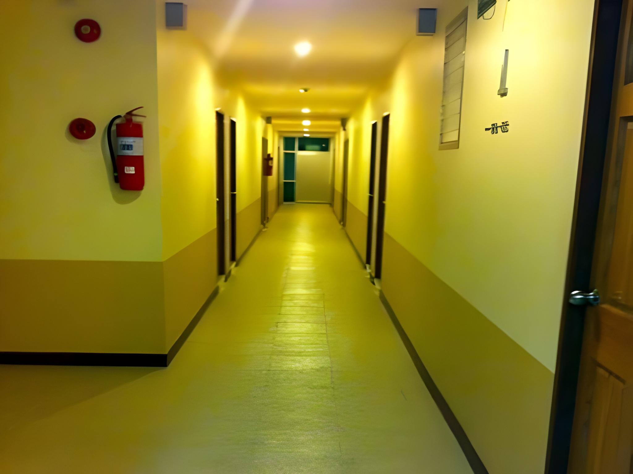 Trat Center Hotel 3/38