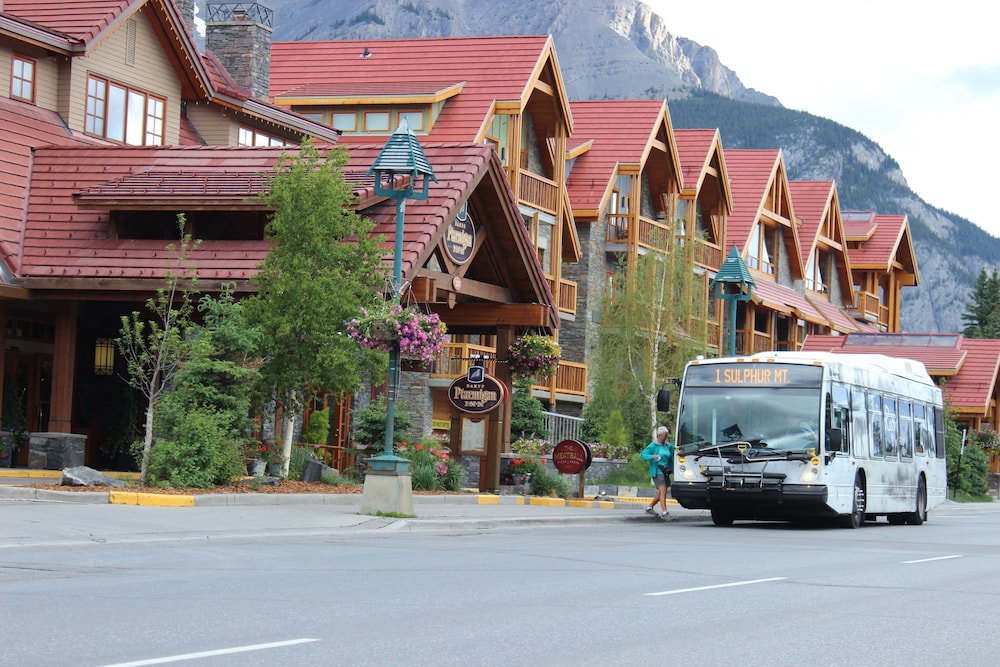 Banff Ptarmigan Inn 58/64