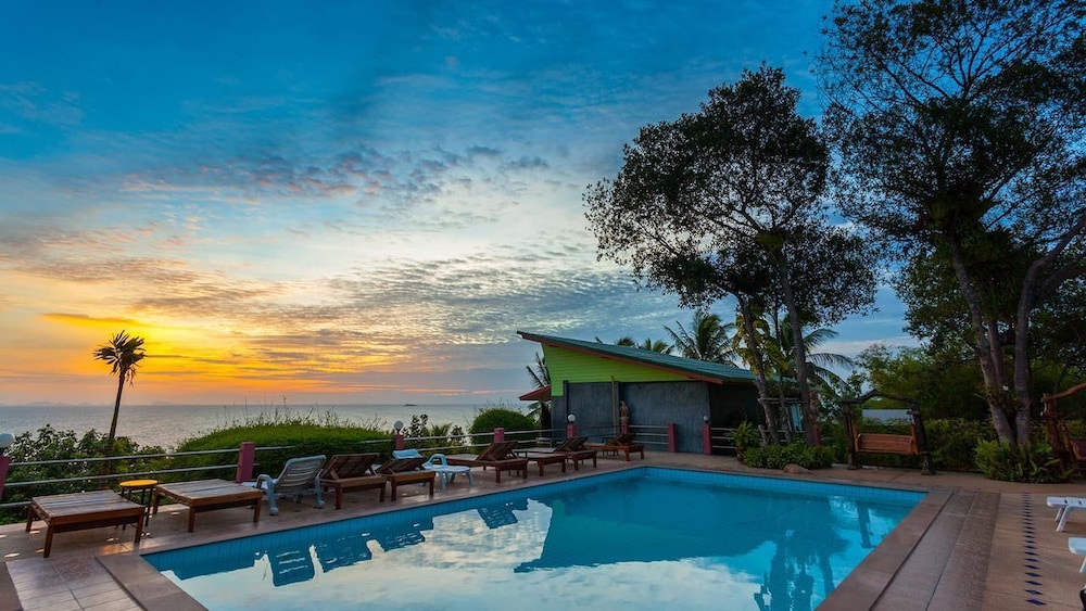 Golden Hill Resort 28/33