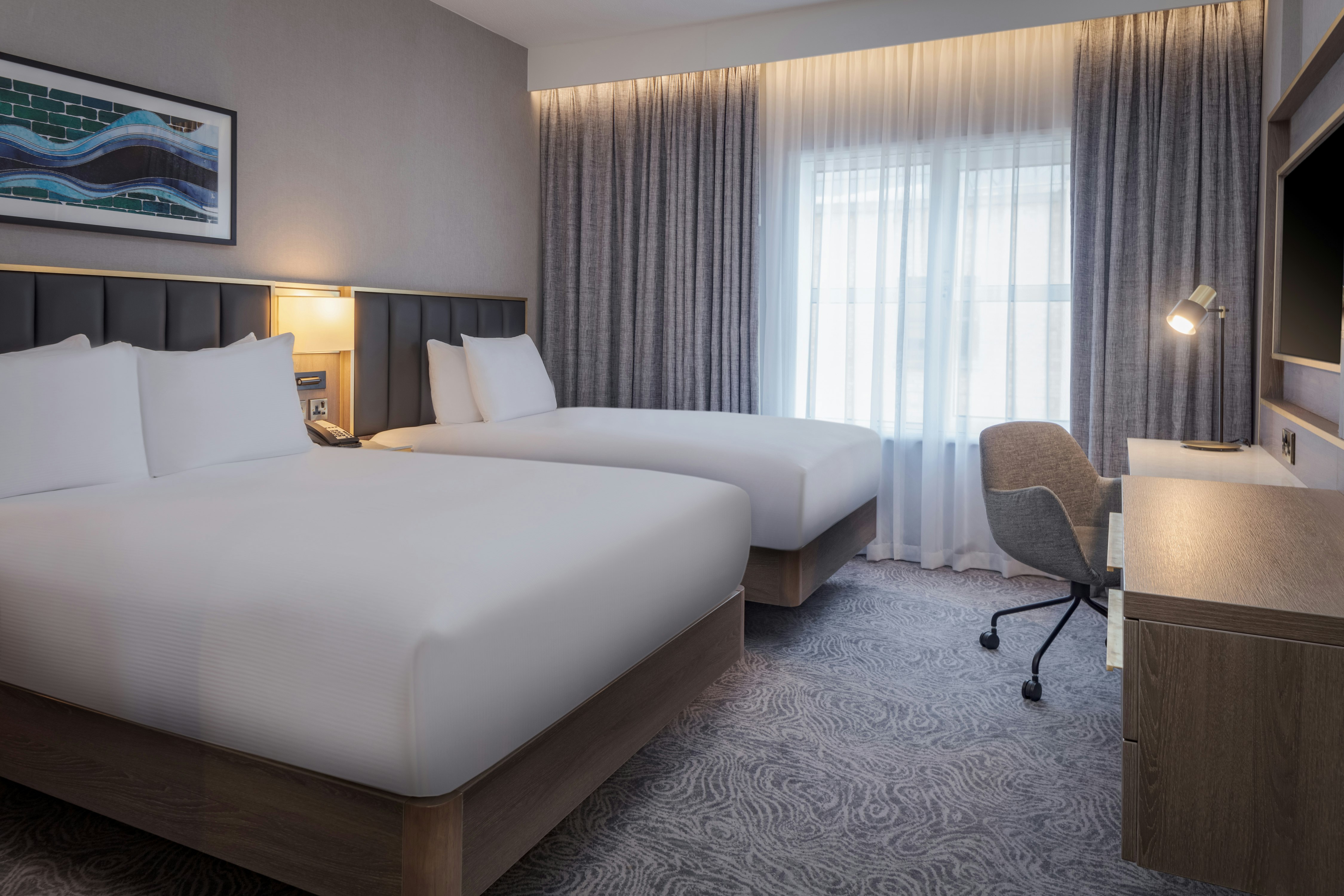 ROOM, DOUBLE BED