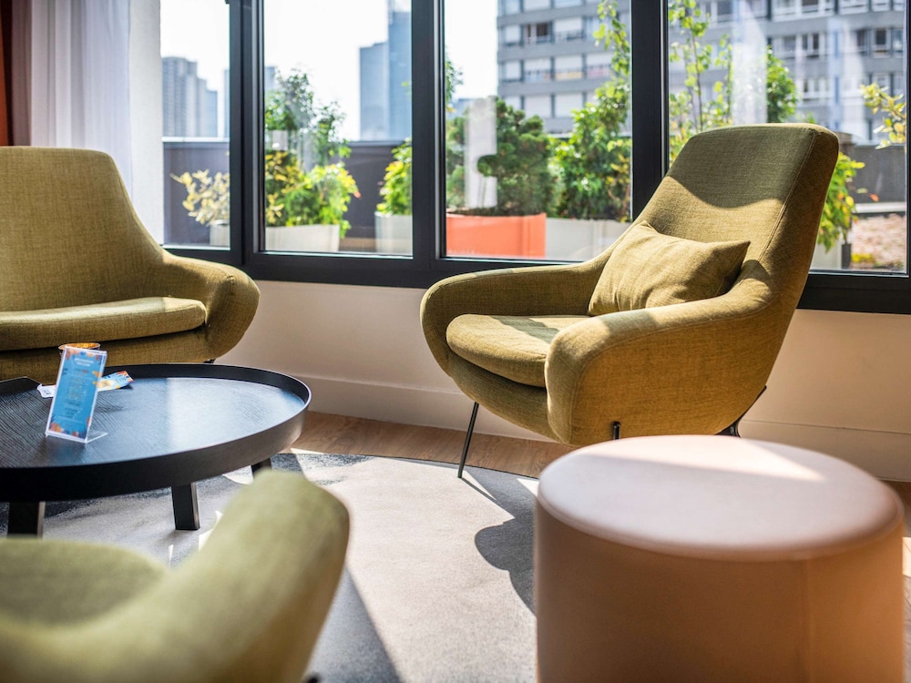 Mercure Paris La Defense 43/66