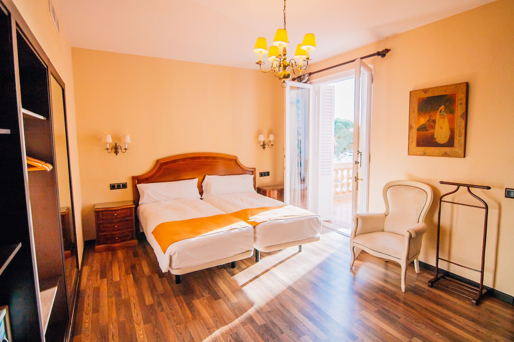 2 BEDROOMS, ROYAL, SUITE, SEA VIEW, JETTED TUB