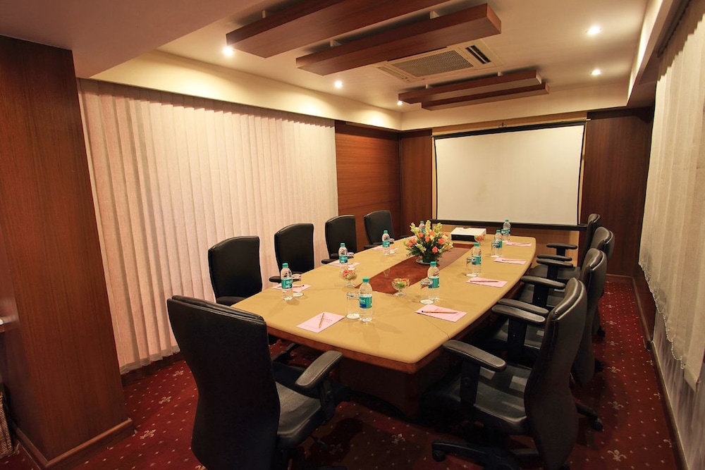 Parijatha Gateway 20/21