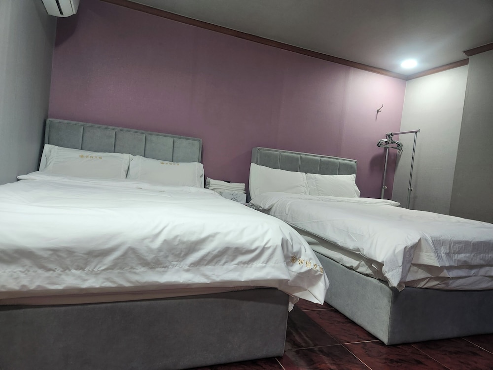 Centum Motel 21/35
