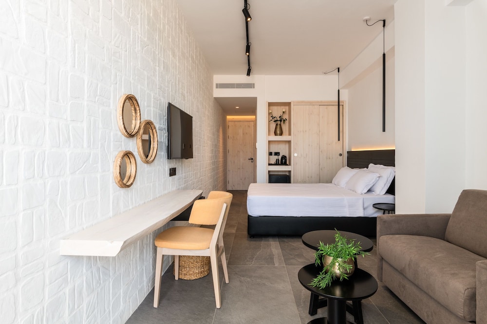 Abacus Suites 27/82