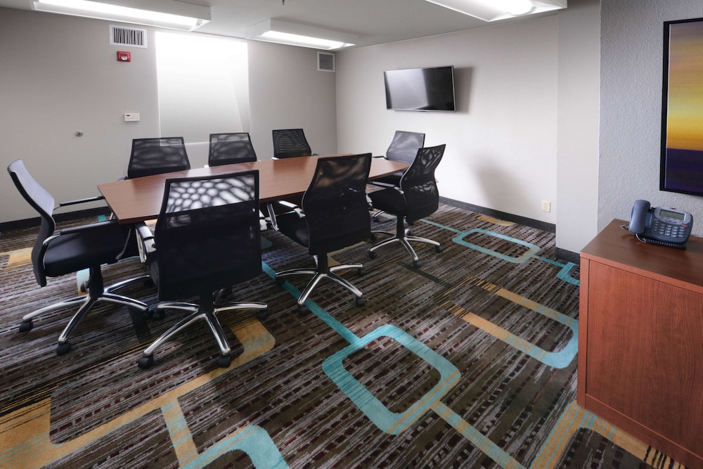 Sonesta Es Suites Dallas Central Expressway 28/32
