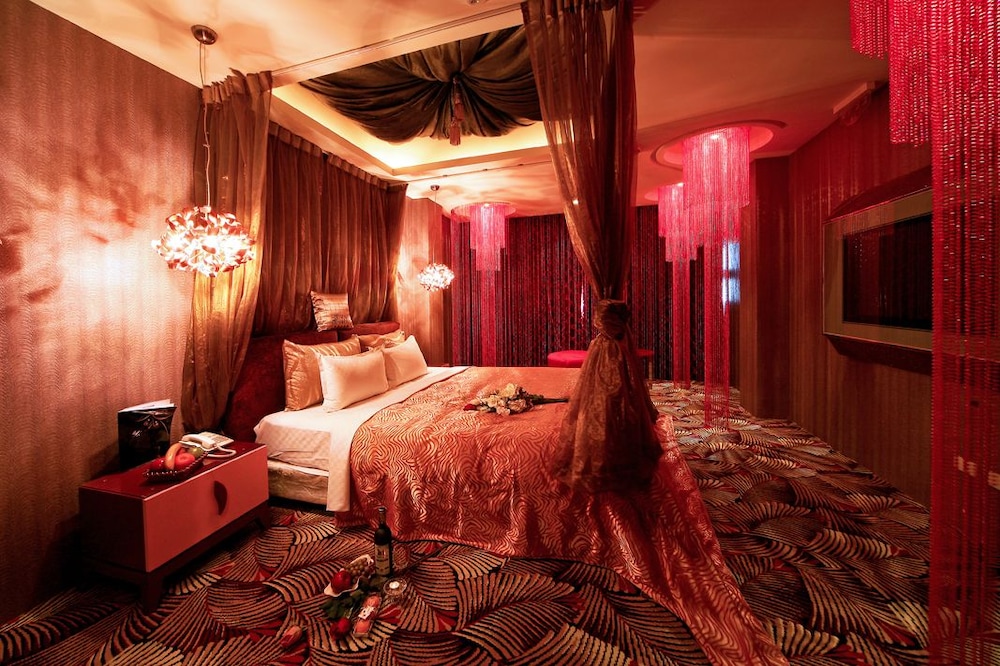 Fongchin Motel 9/44