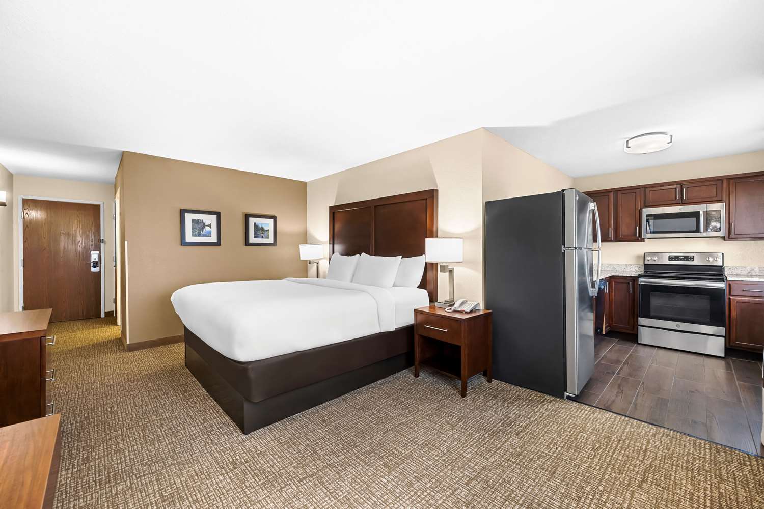 Efficiency, King Bed