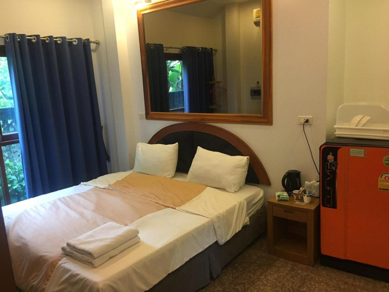 Standard, Double Bed, Small