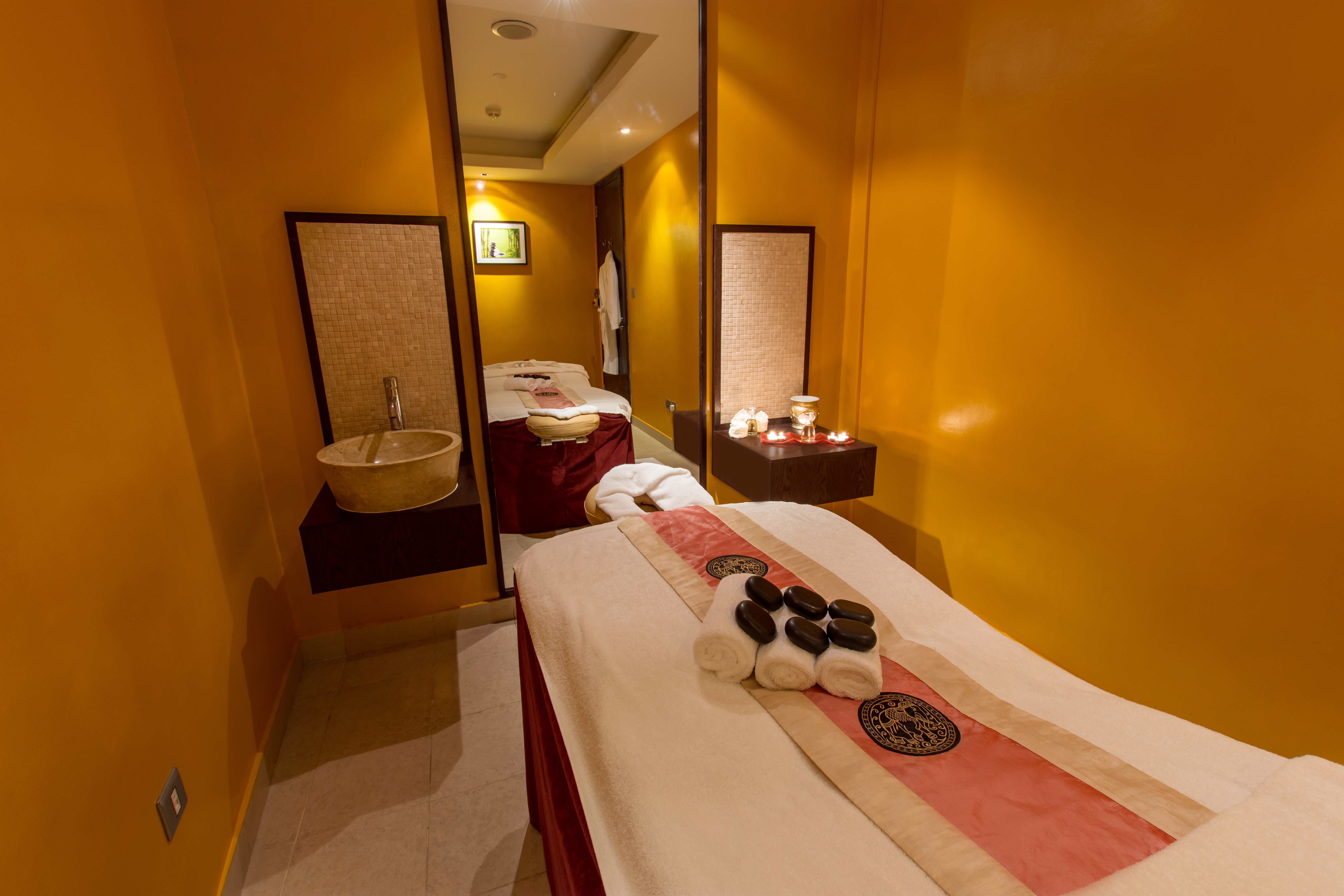 Holiday Inn Abu Dhabi Hotel 39/73