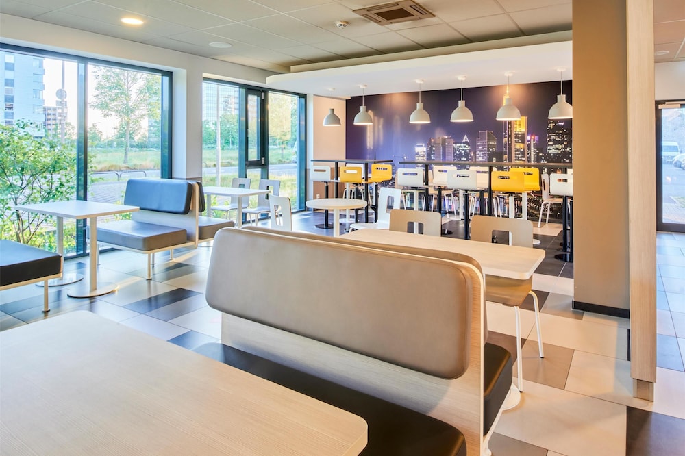 B B Hotel Frankfurt Airport 33/48