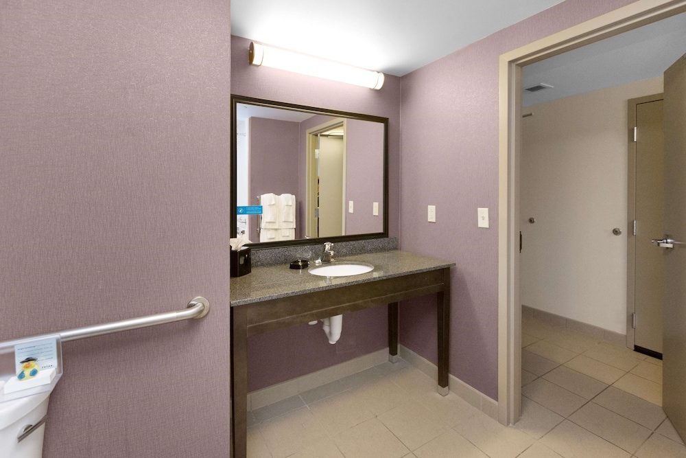 Hampton Inn Butler 14/40