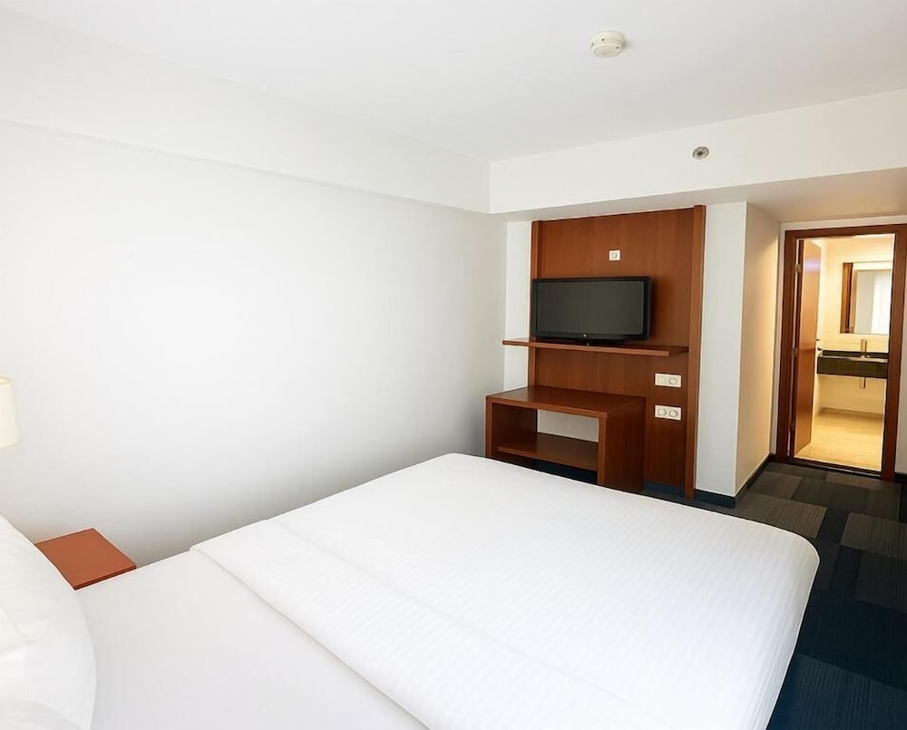 Taxim Express Hotel 24/47