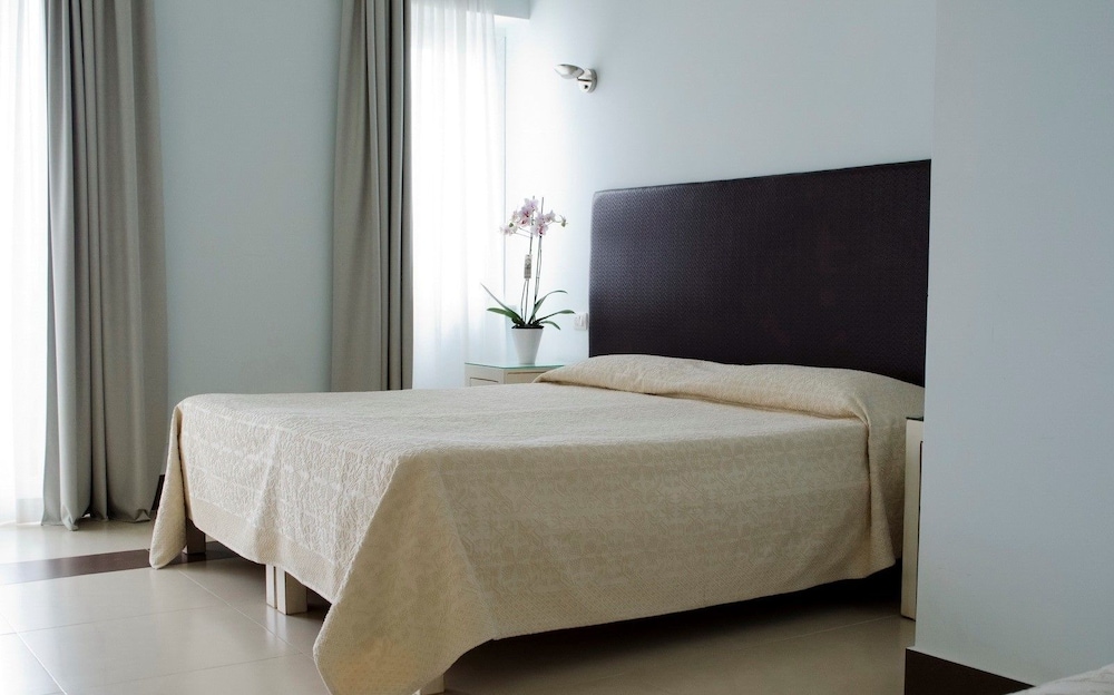Abamar Hotel 15/39