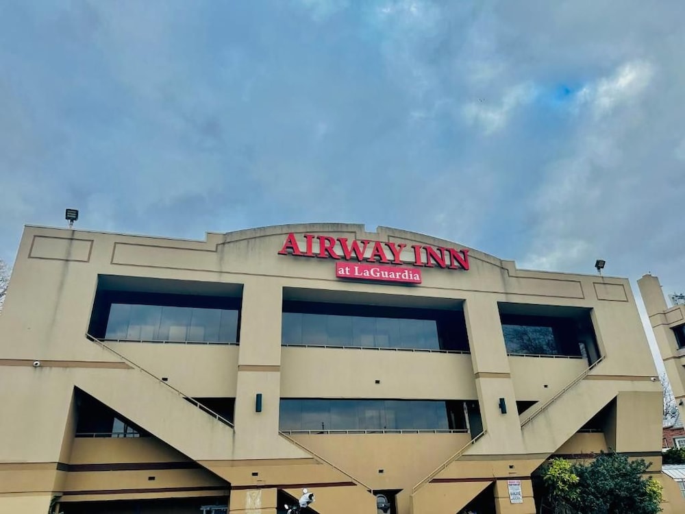 Airway Inn at LaGuardia 2/44