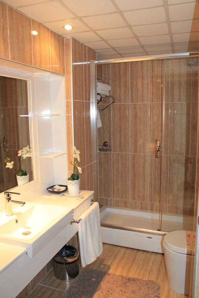 Hotel Buyuk Sahinler 41/42