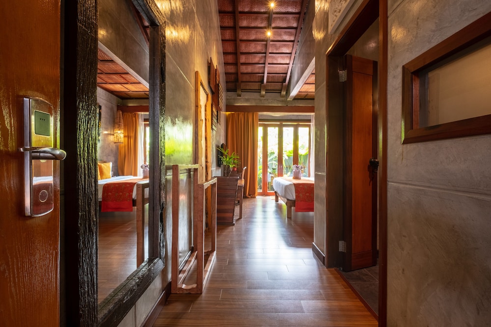 Ipoh Bali Hotel 50/50