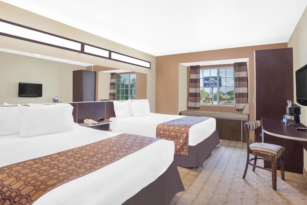 Microtel Inn & Suites by Wyndham Manchester 13/30