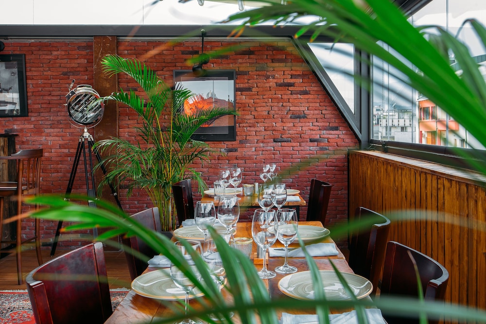 Urban Boutique Hotel 41/50
