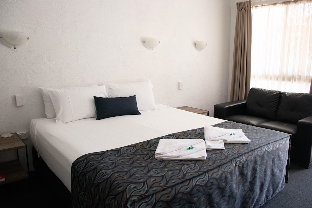 Bundaberg Spanish Motor Inn 9/33