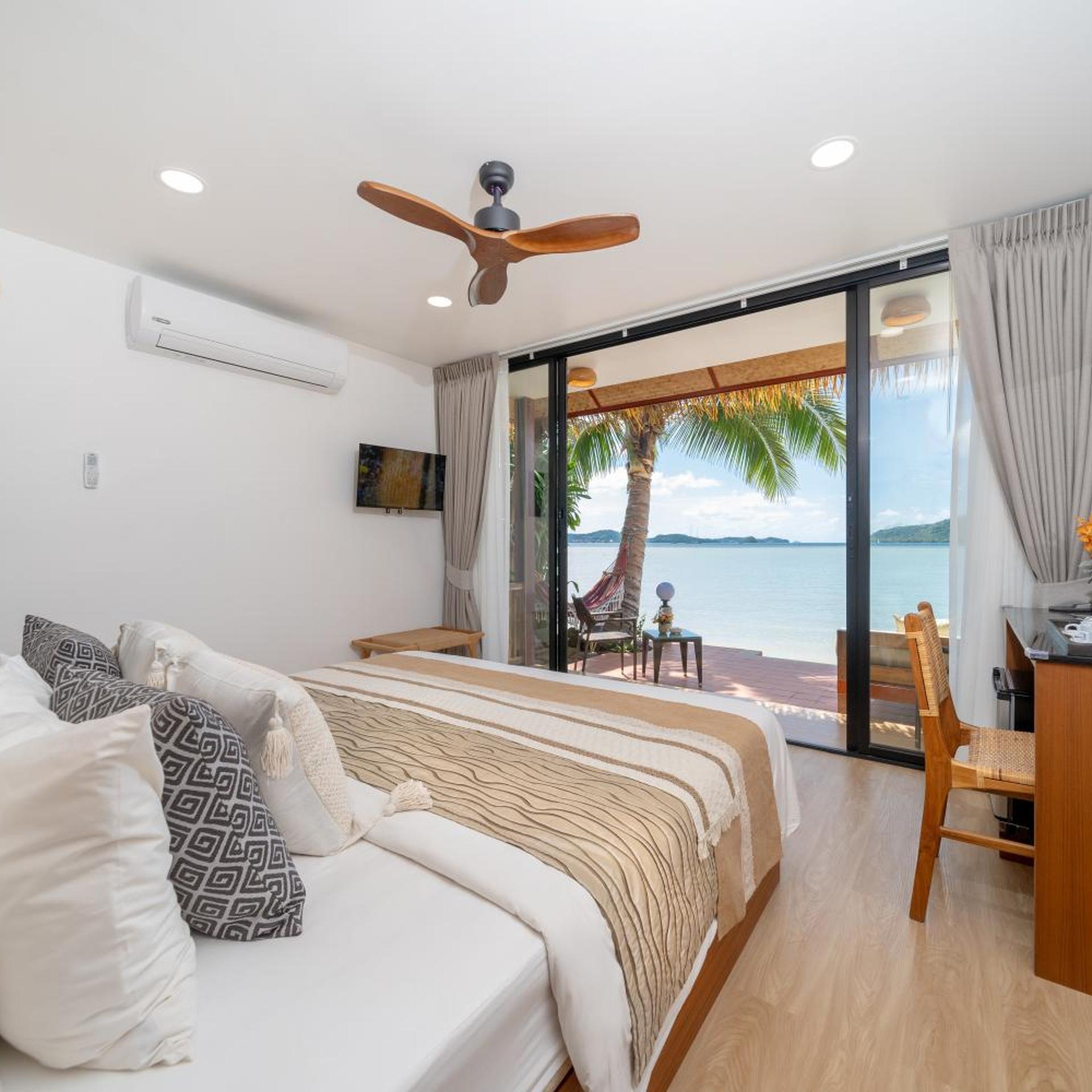 Premier, Suite, Beach Front