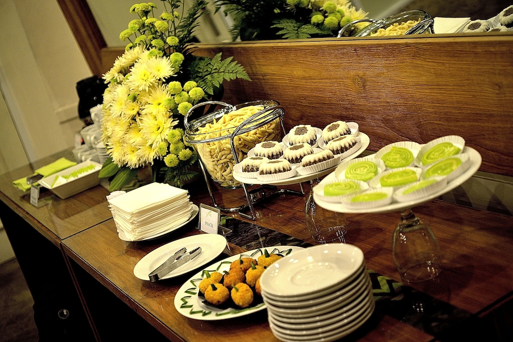 Whiz Hotel Malioboro Yogyakarta 33/48