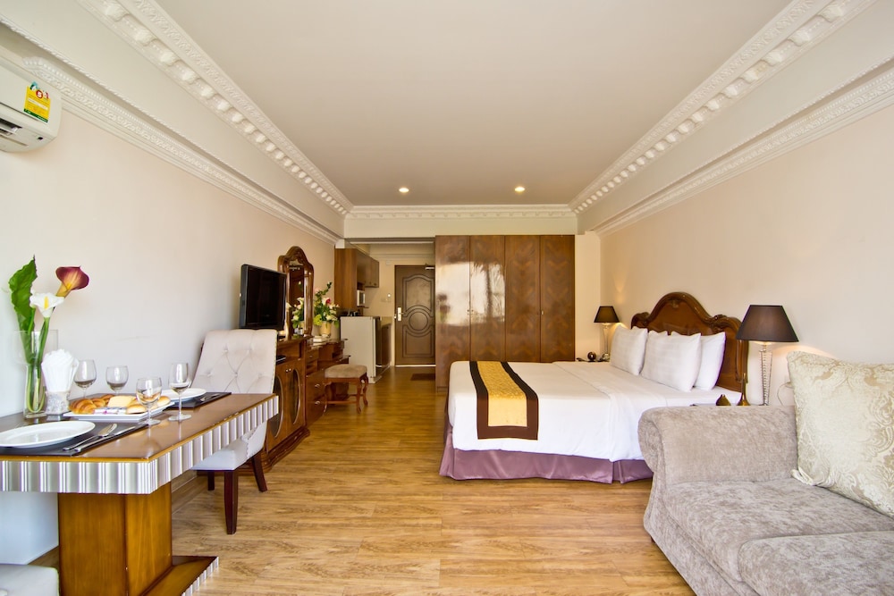 Lk Royal Suite 30/68