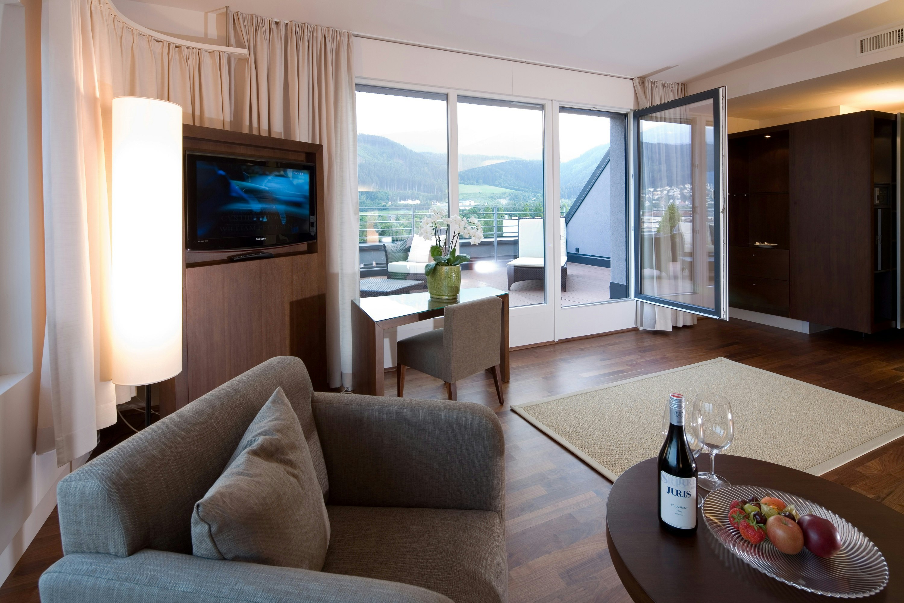 Penz Hotel West 27/38