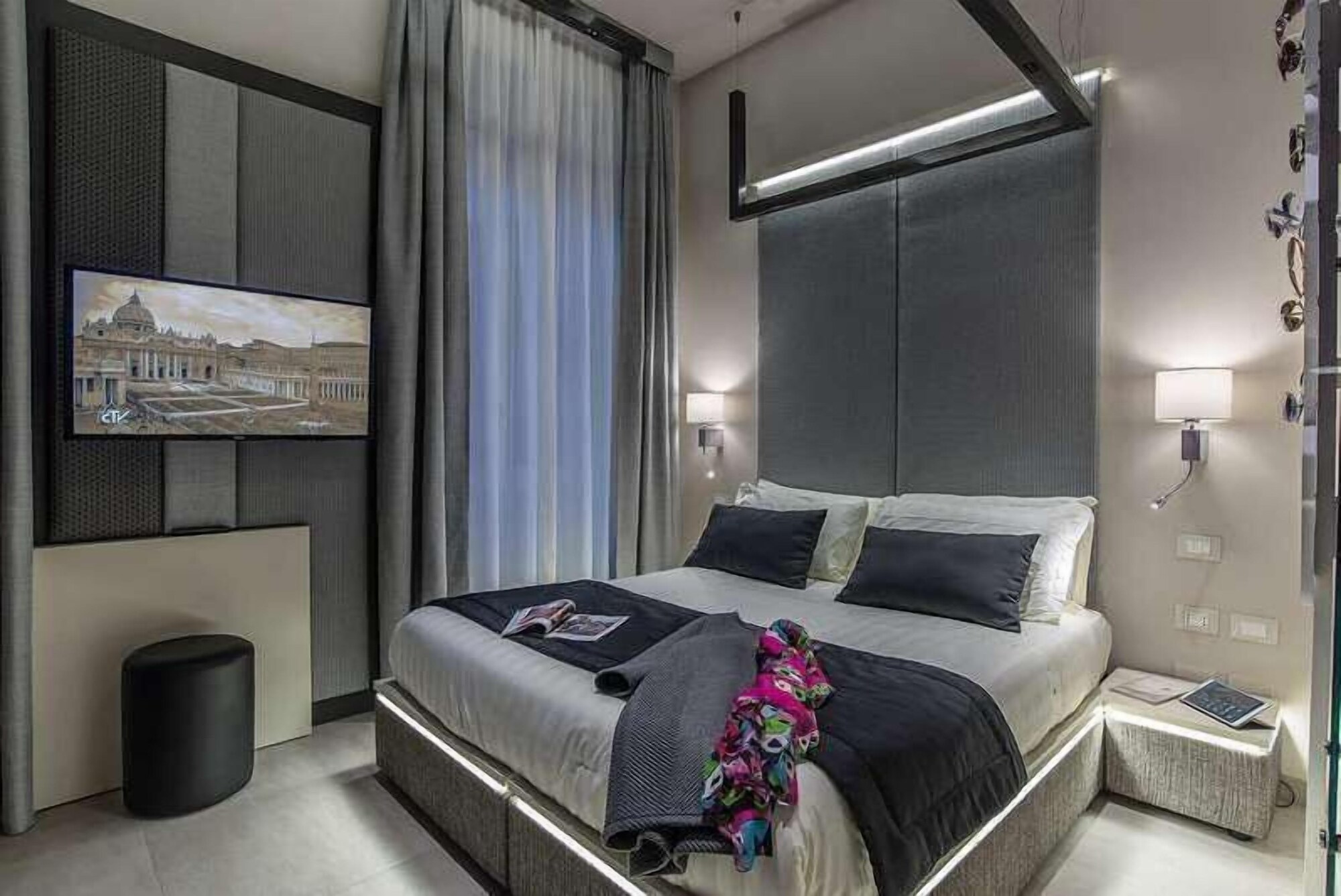 SUPERIOR, DOUBLE BED