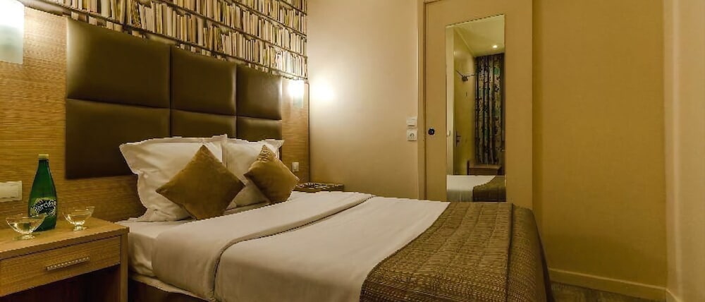 Hotel Riviera 23/50