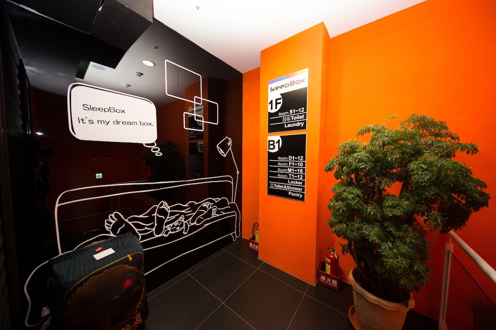 Sleep Box Hostel 8/50