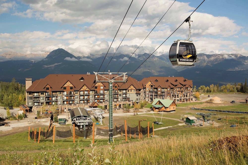 Glacier Mountaineer Lodge 5/32