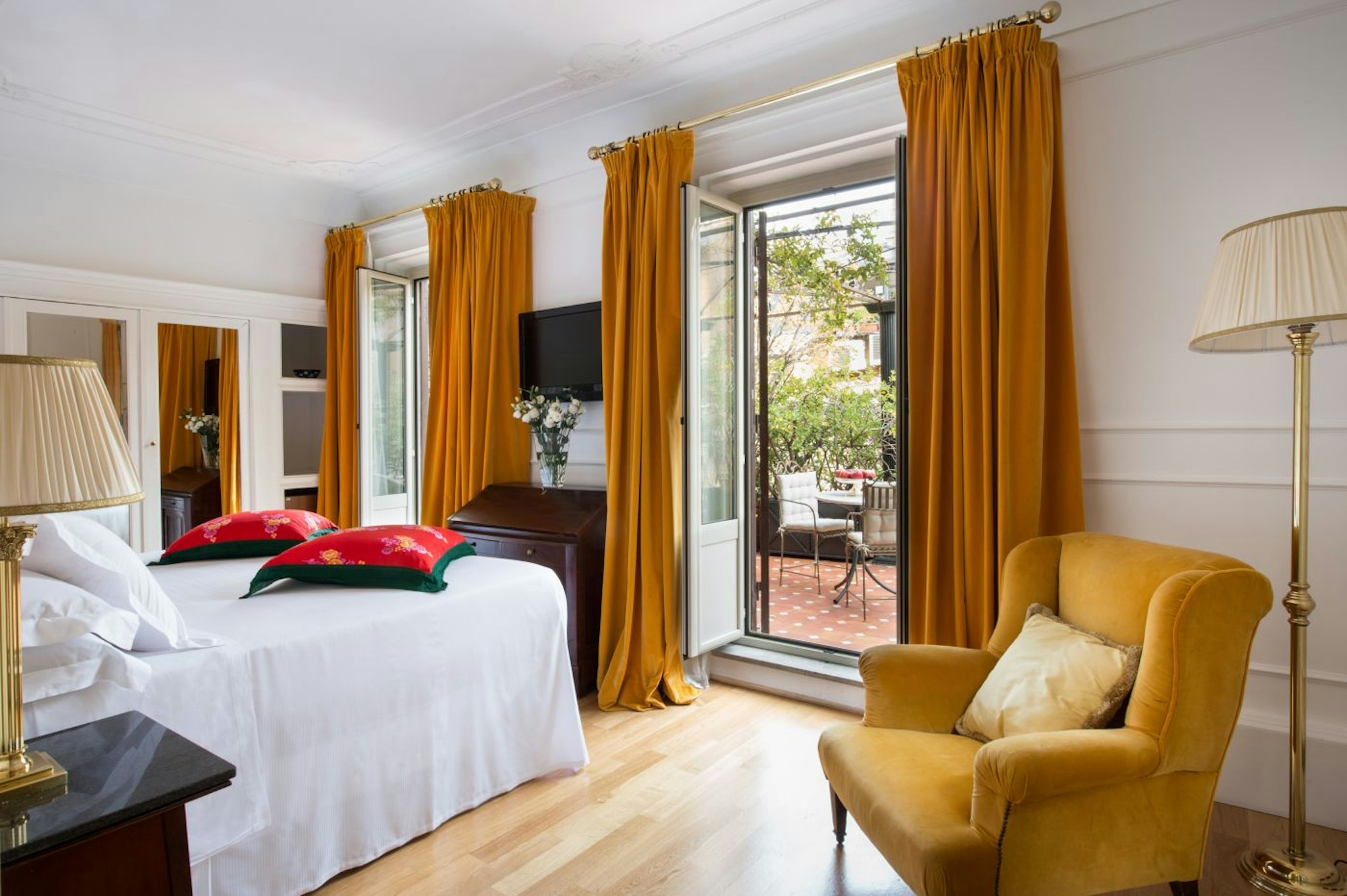 Grand Hotel Plaza 7/40