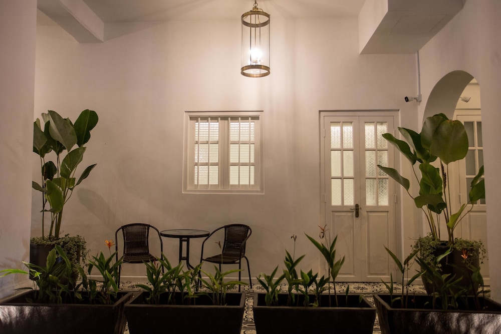 The Southern Boutique Hotel 4/28